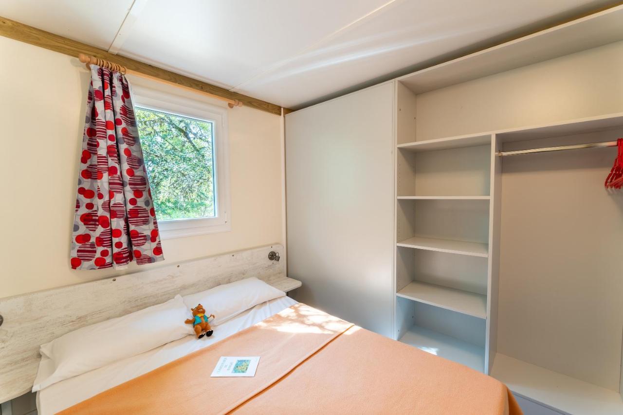 Camping Les Reflets Du Quercy Hotell Crayssac Exteriör bild