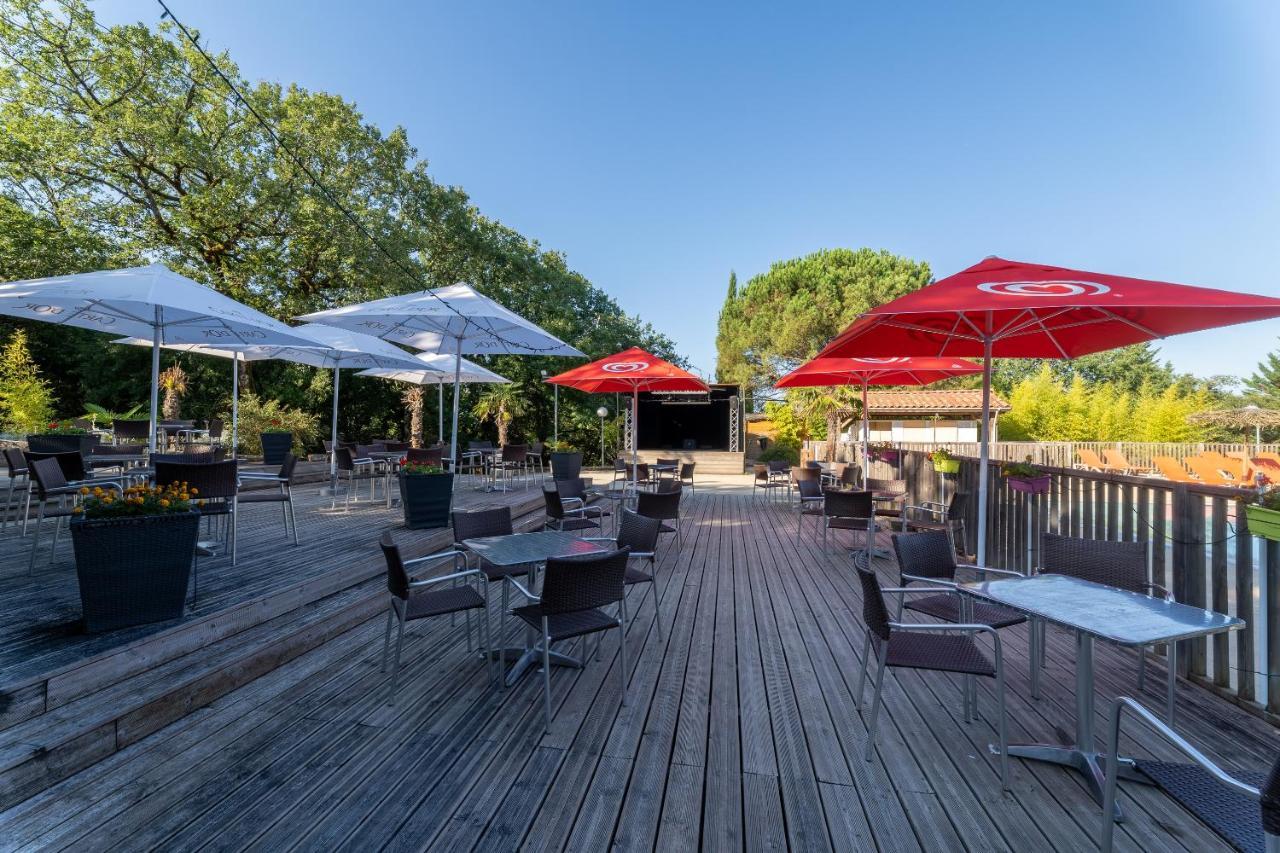 Camping Les Reflets Du Quercy Hotell Crayssac Exteriör bild