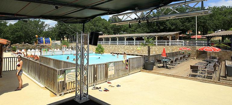 Camping Les Reflets Du Quercy Hotell Crayssac Exteriör bild
