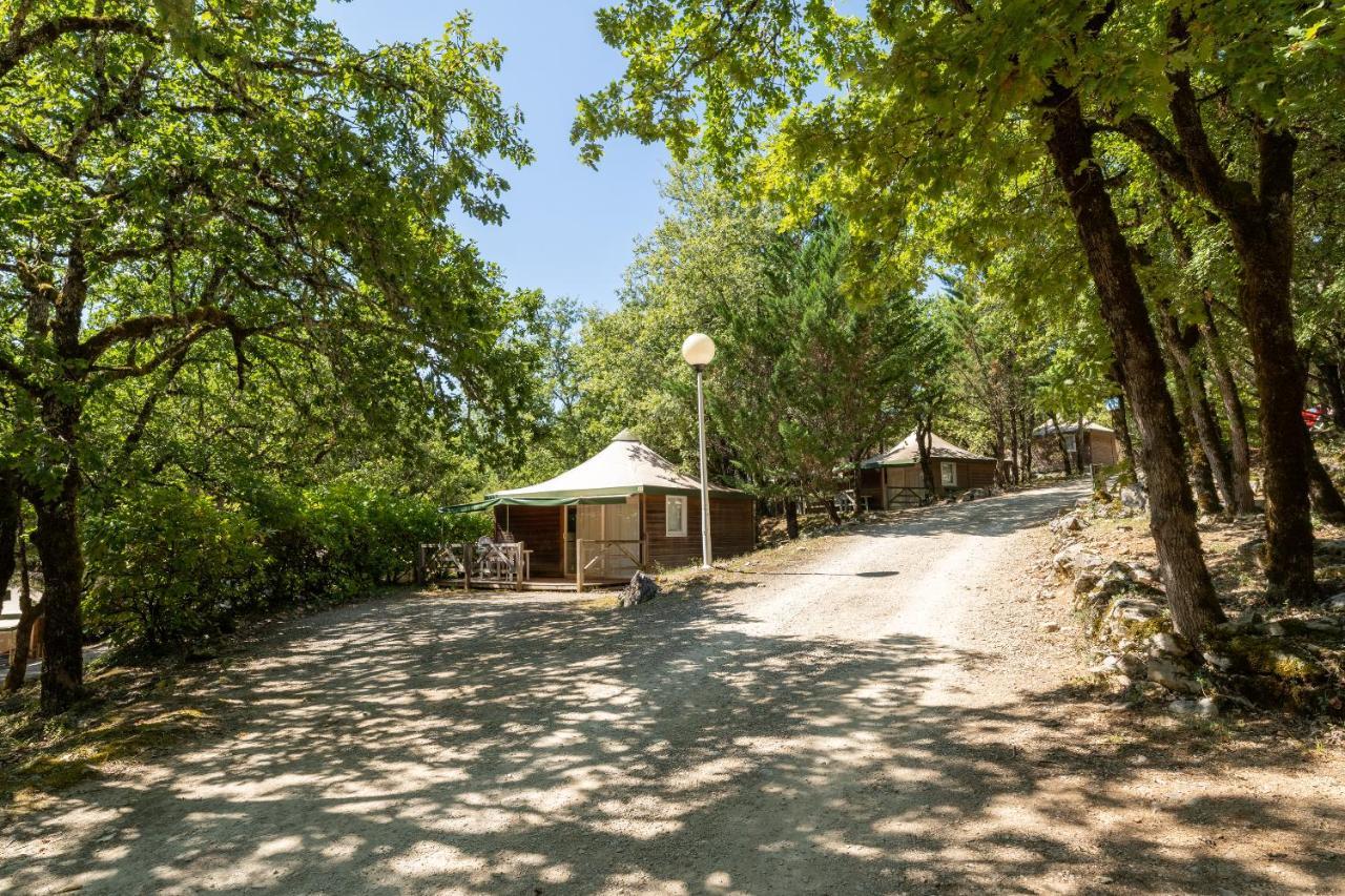 Camping Les Reflets Du Quercy Hotell Crayssac Exteriör bild